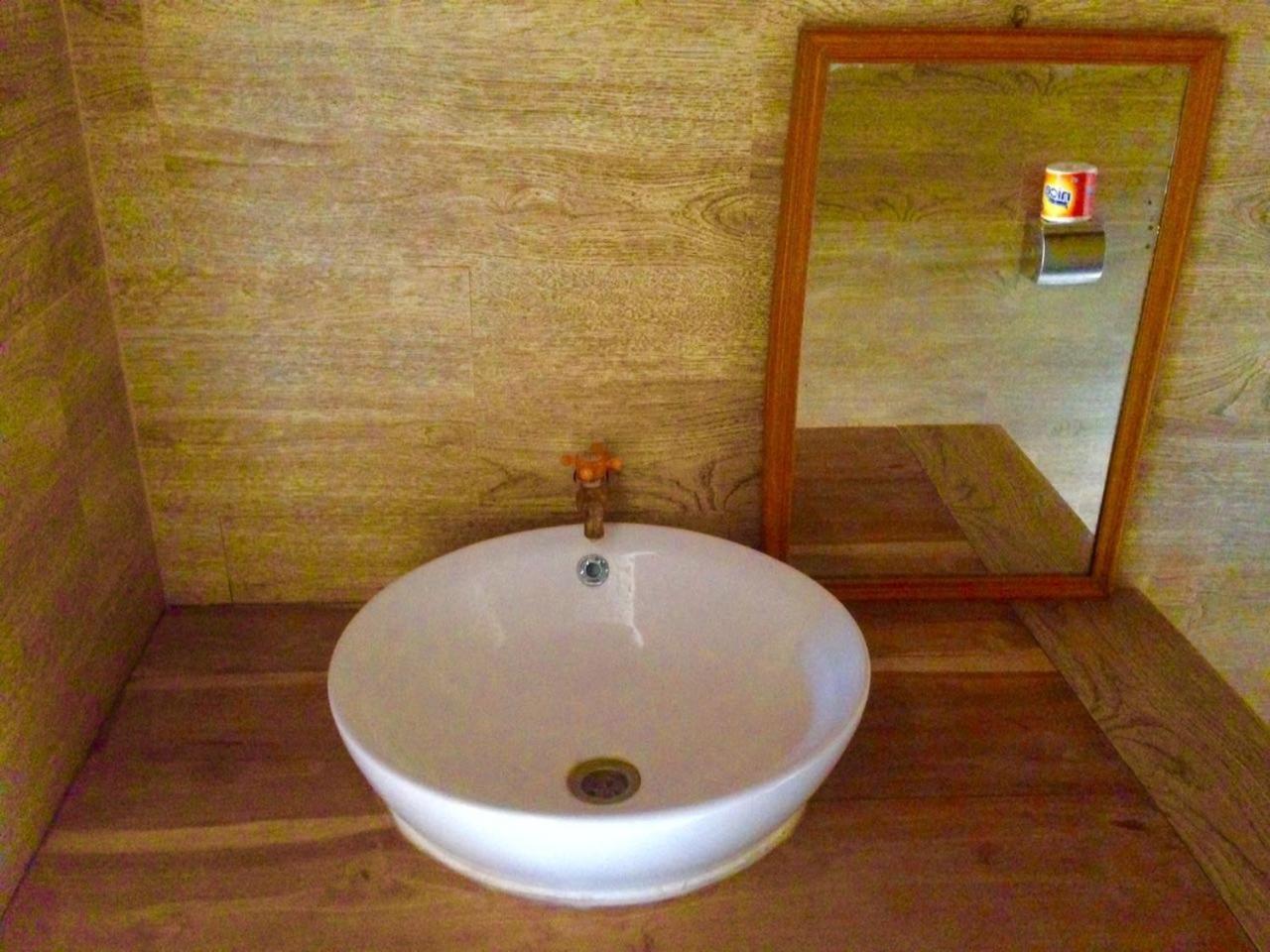 Lakey Beach Inn Hotel Huu Ngoại thất bức ảnh